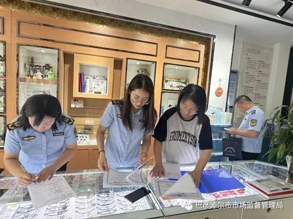 【盟市动态】巴彦淖尔市市场监管局“四强四促”扎实推进医疗器械质量安全整治工作