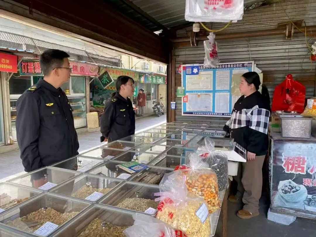 市场监管局多措并举 引导群众参与支持食药监管