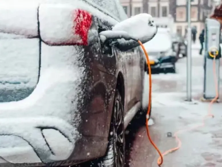 快充时代洗牌插混市场:老车主含泪踩坑,新款能否翻盘?