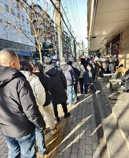 领跑潮流茶饮!西宁火爆青海崛起消费市场