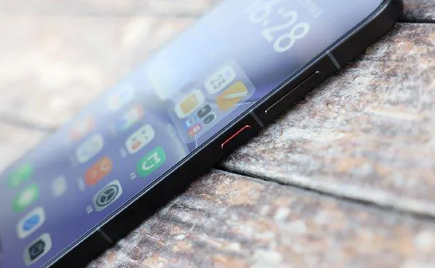 红米Turbo 5引爆中端市场!16GB+1TB版2999元,跑分破340万!