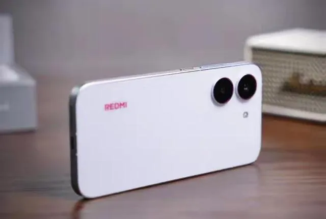 红米Turbo 5引爆中端市场!16GB+1TB版2999元,跑分破340万!