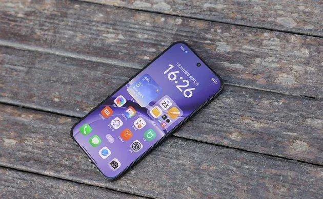 红米Turbo 5引爆中端市场!16GB+1TB版2999元,跑分破340万!