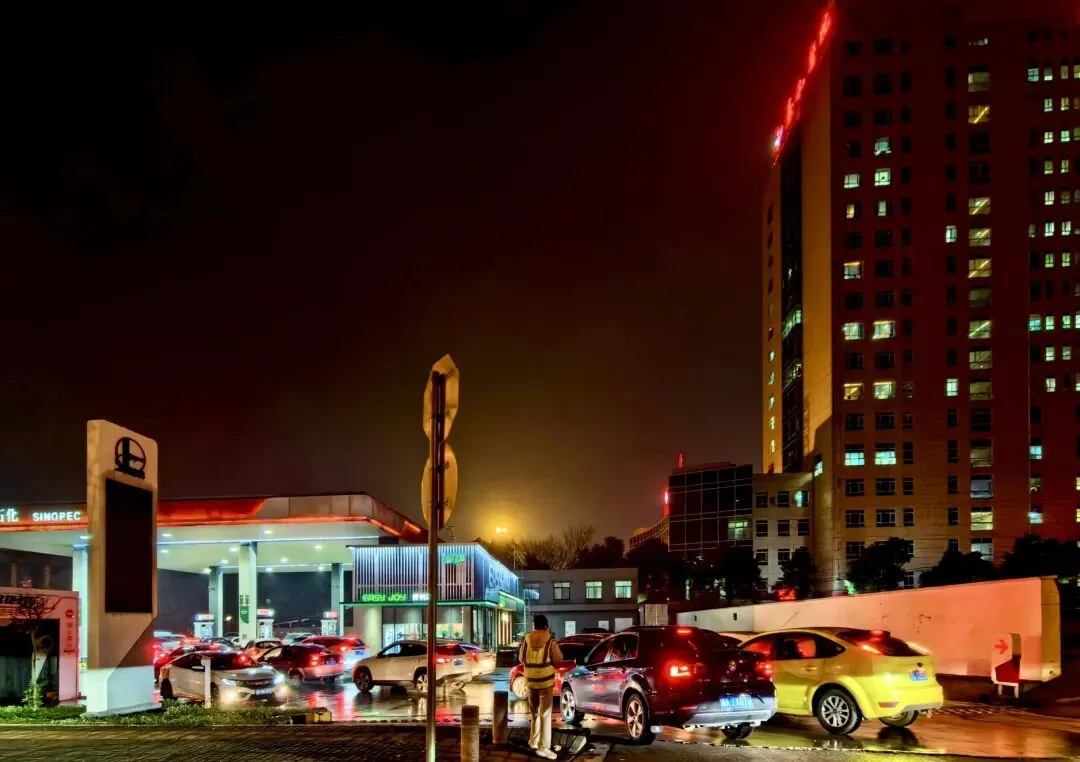 油价要真涨到12块,二手车市场会变成啥样?