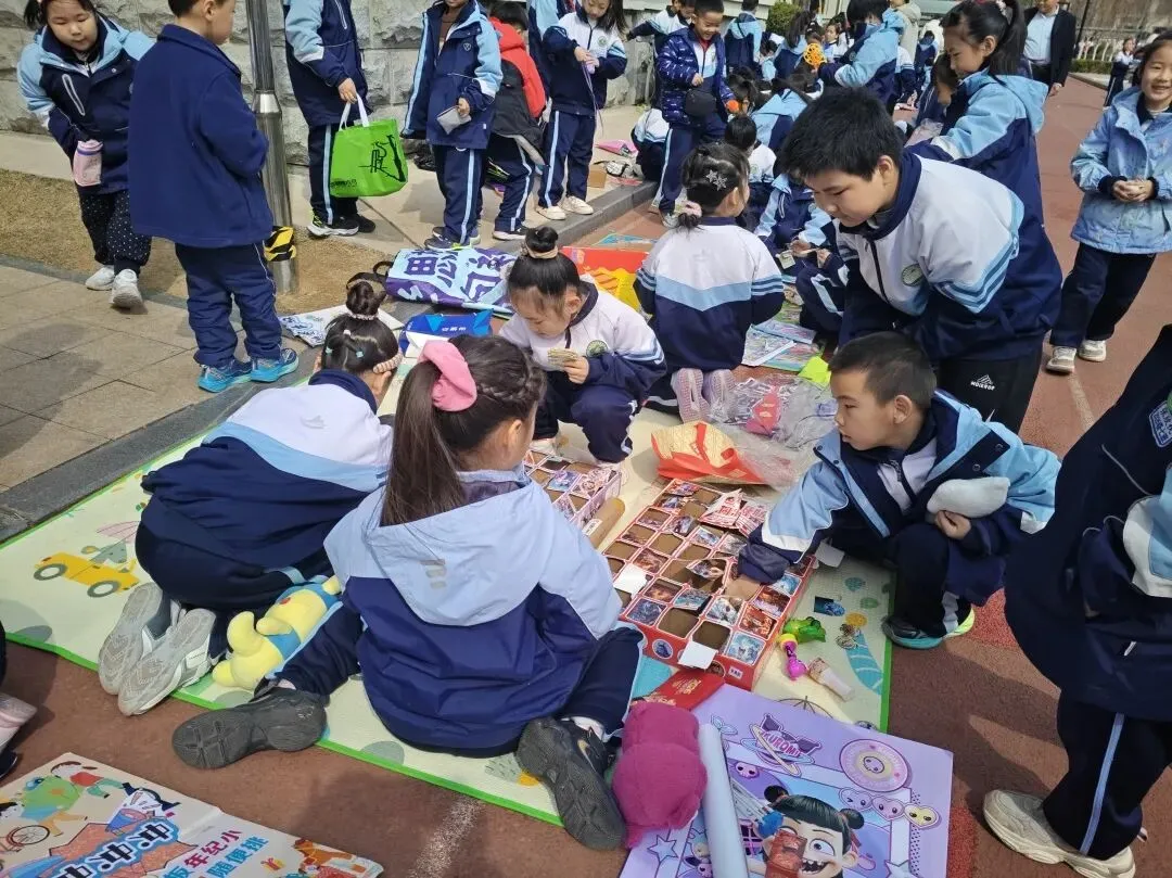 【智源纪-全环境立德树人】跳蚤小市场,成长大体验——智源小学“跳蚤”开市啦!
