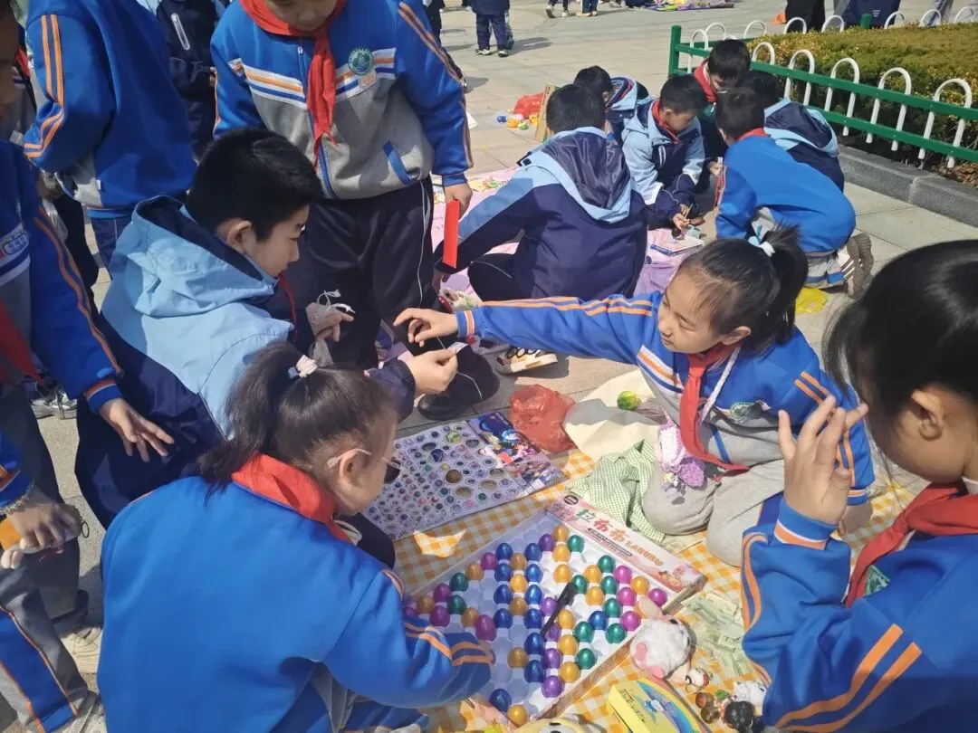 【智源纪-全环境立德树人】跳蚤小市场,成长大体验——智源小学“跳蚤”开市啦!