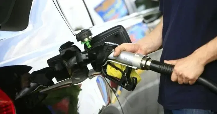 罗紧急法令明日实施:燃油市场进入“危机状态”;罗欲向霍尔木兹海峡派遣士兵;北约秘书长发表震惊国际声明:欧盟将与美国联手对抗伊朗-