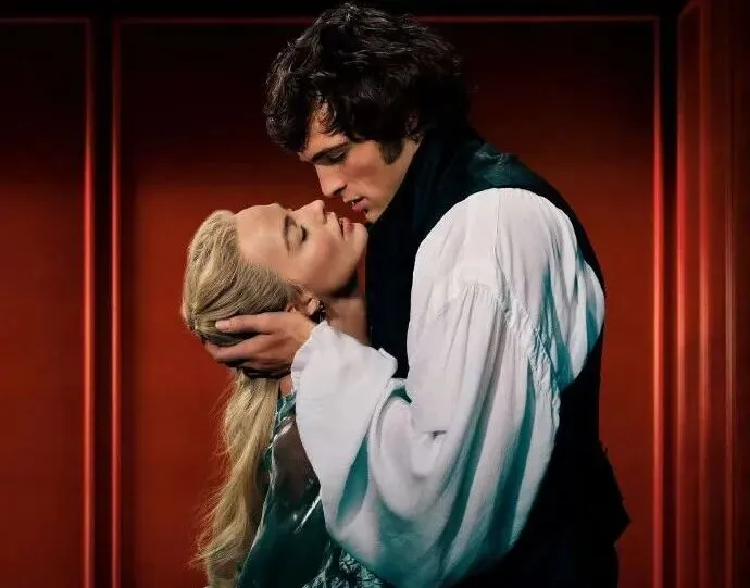 电影市场低迷,才能在影院看到《呼啸山庄》