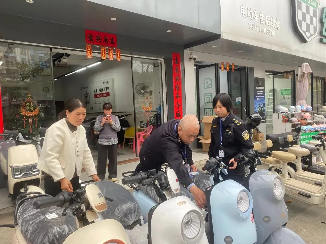 八步区市场监管局:聚焦电动自行车“隐形杀手” 斩断非法改装链条