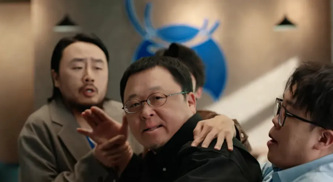 15年恩怨终和解!瑞幸*罗永浩,玩梗式营销封神