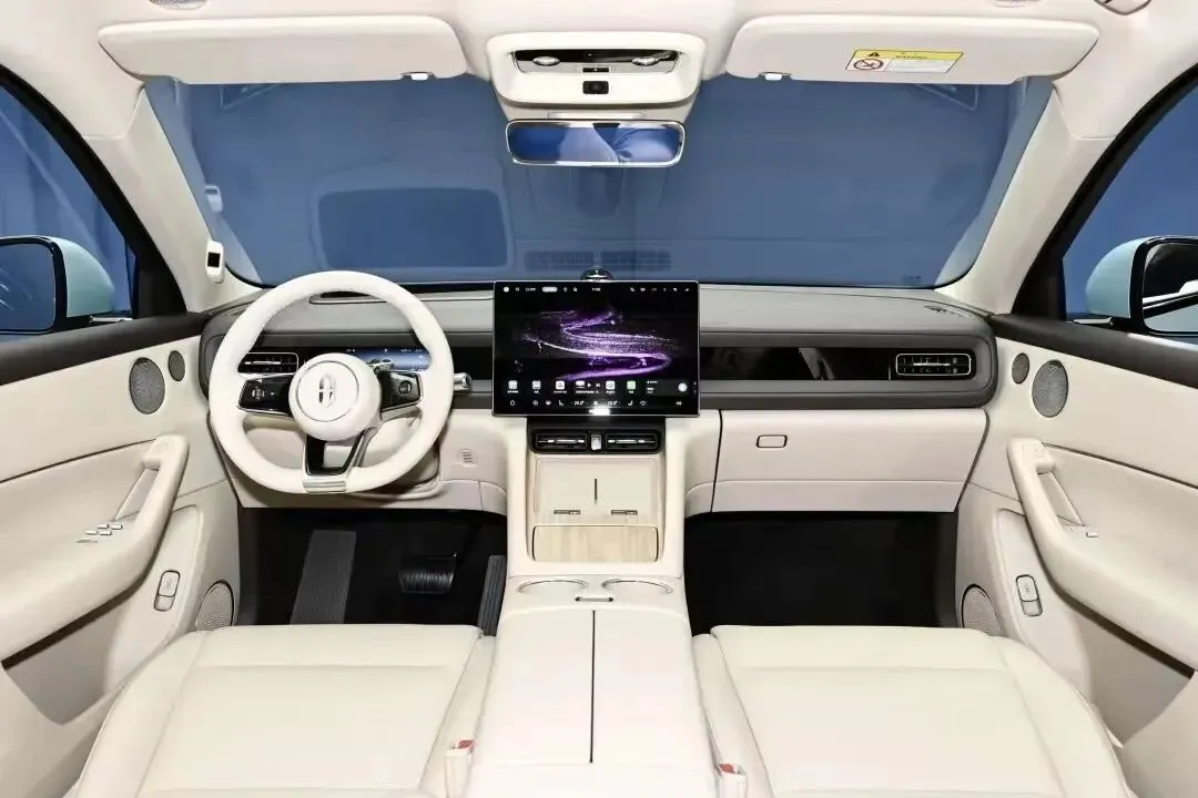 25万级SUV市场要变天?26.98万起!问界M6开启预售,鸿蒙智行补齐“56789”王牌顺子!