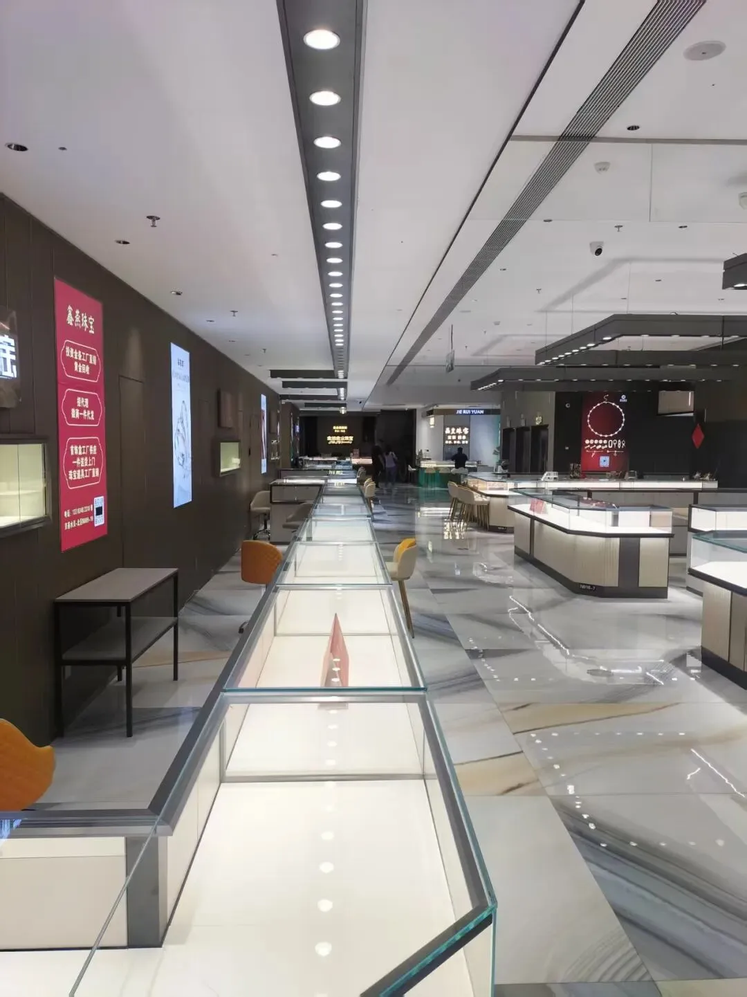 2026年水贝珠宝市场:洗牌阵痛与新生并存