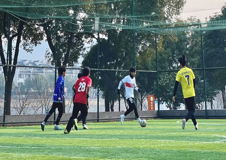 计算机与信息技术学院2024-2025年度优秀学生风采(二)