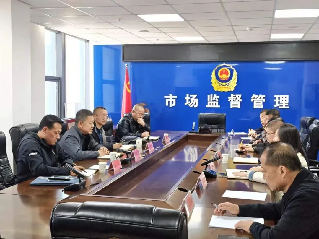 包头市市场监管局副局长杨文亮带队对我旗重点企业的特种设备安全监管情况开展督导检查