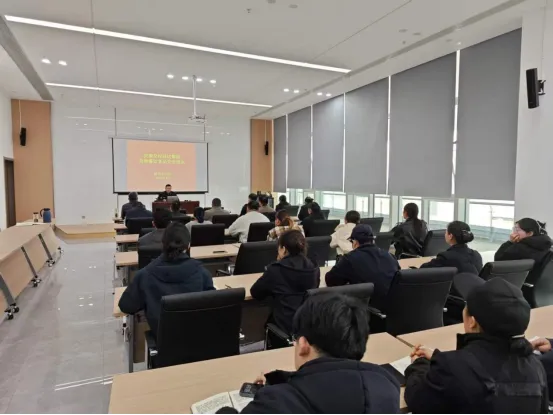 【市监一线】柯坦市场监管所:开展高速服务区食品安全专项培训 守护出行“放心餐”