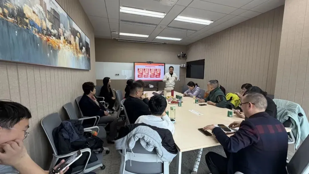 走进华泰&湖北微易开拍日|解锁自媒体获客新技能,实操演练干货满满!