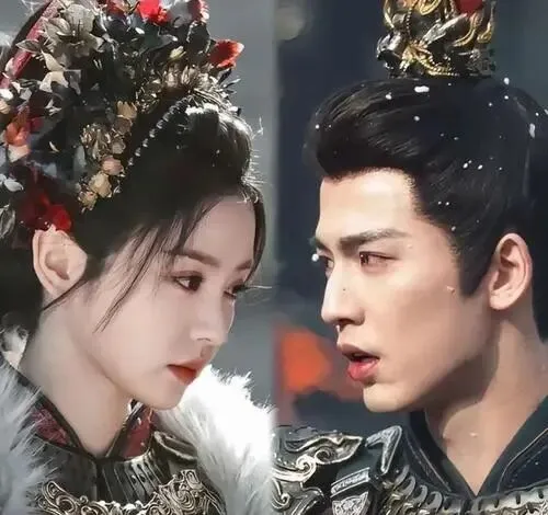 泄露、换脸、人设崩塌、营销作妖,《逐玉》全军覆没