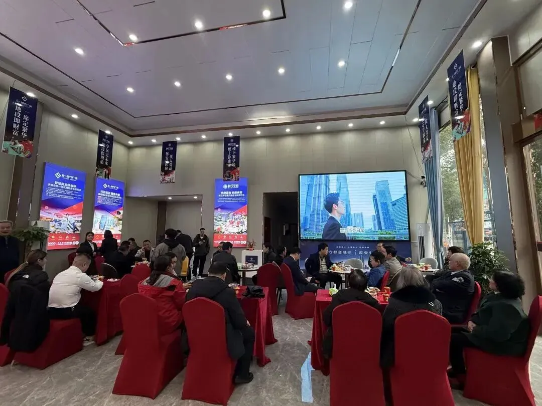 燃爆安仁!五一时代广场营销中心焕新开放,城芯保交标杆来了!