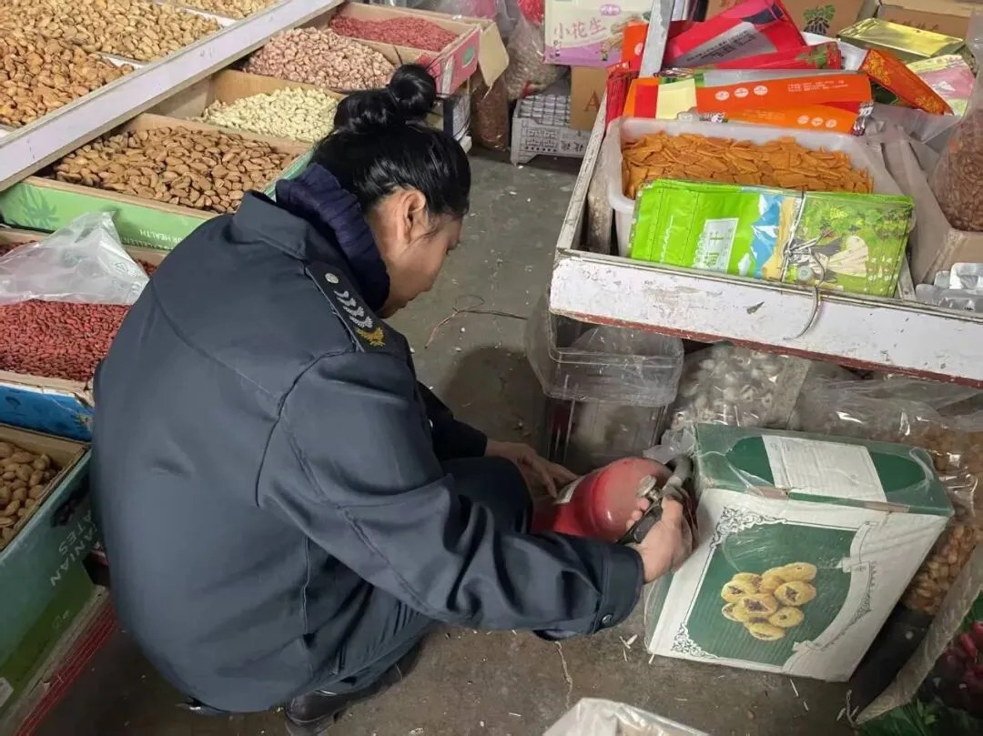 行政事务中心市场管理办开展消防安全专项检查