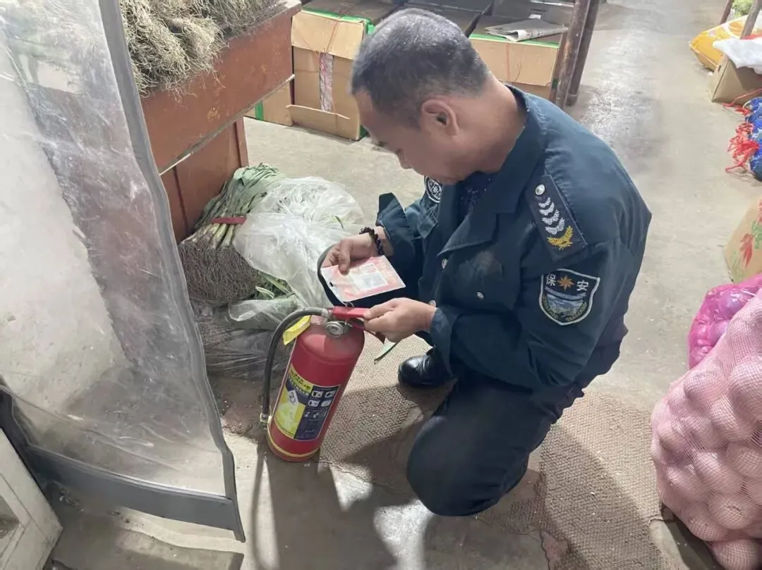 行政事务中心市场管理办开展消防安全专项检查