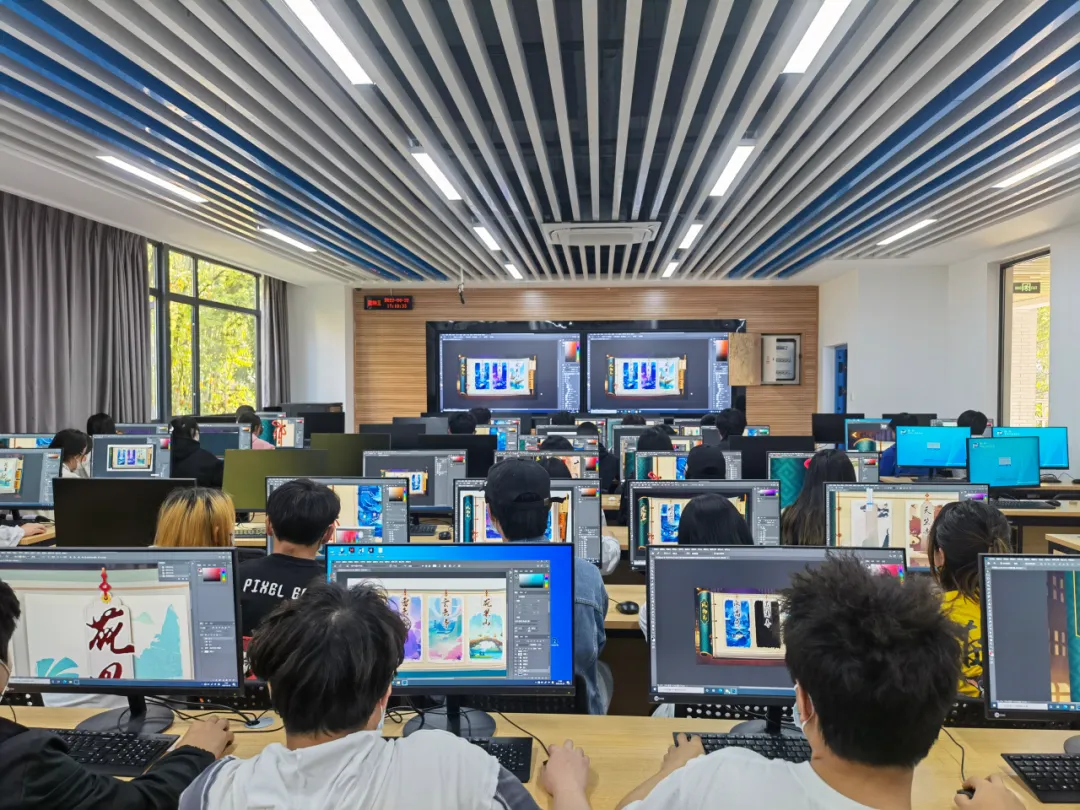 城院•王牌专业 | 计算机应用技术:乘“云”而上,大有可为!抢占川渝数字经济新风口