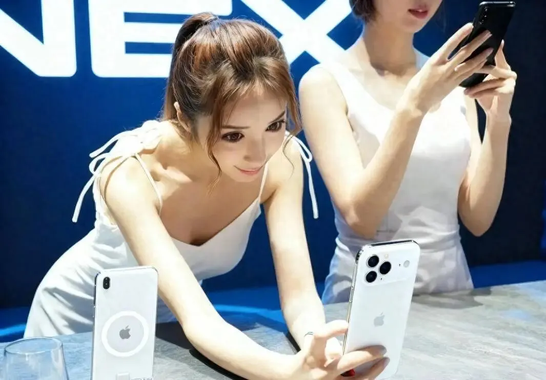 国产机涨,苹果降!2026开年手机市场魔幻一幕:大盘跌4%,苹果暴增23%