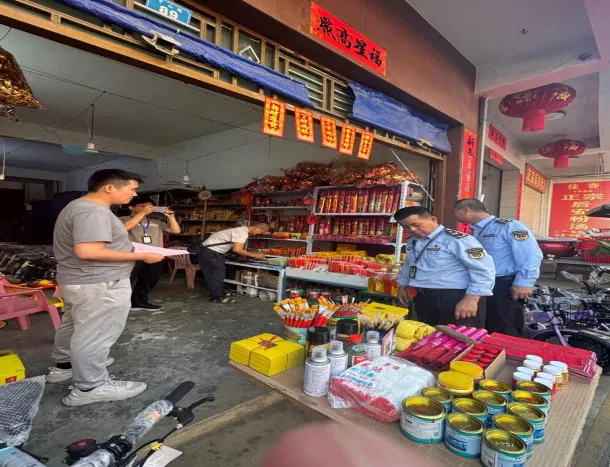 陵水县民政局联合县市场监督局、综合行政执法局、人民银行陵水支行对殡葬用品开展检查