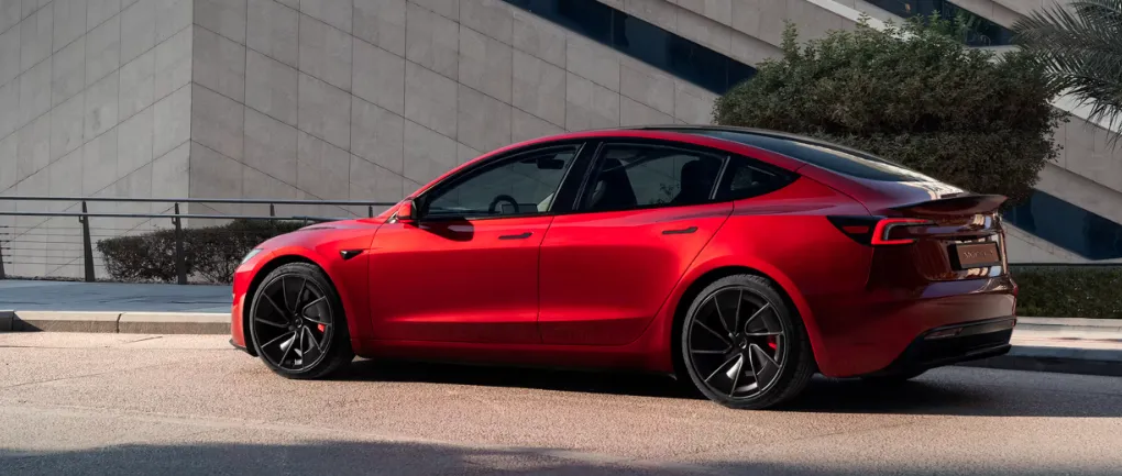 铺天盖地的营销不及特斯拉的轻轻一击