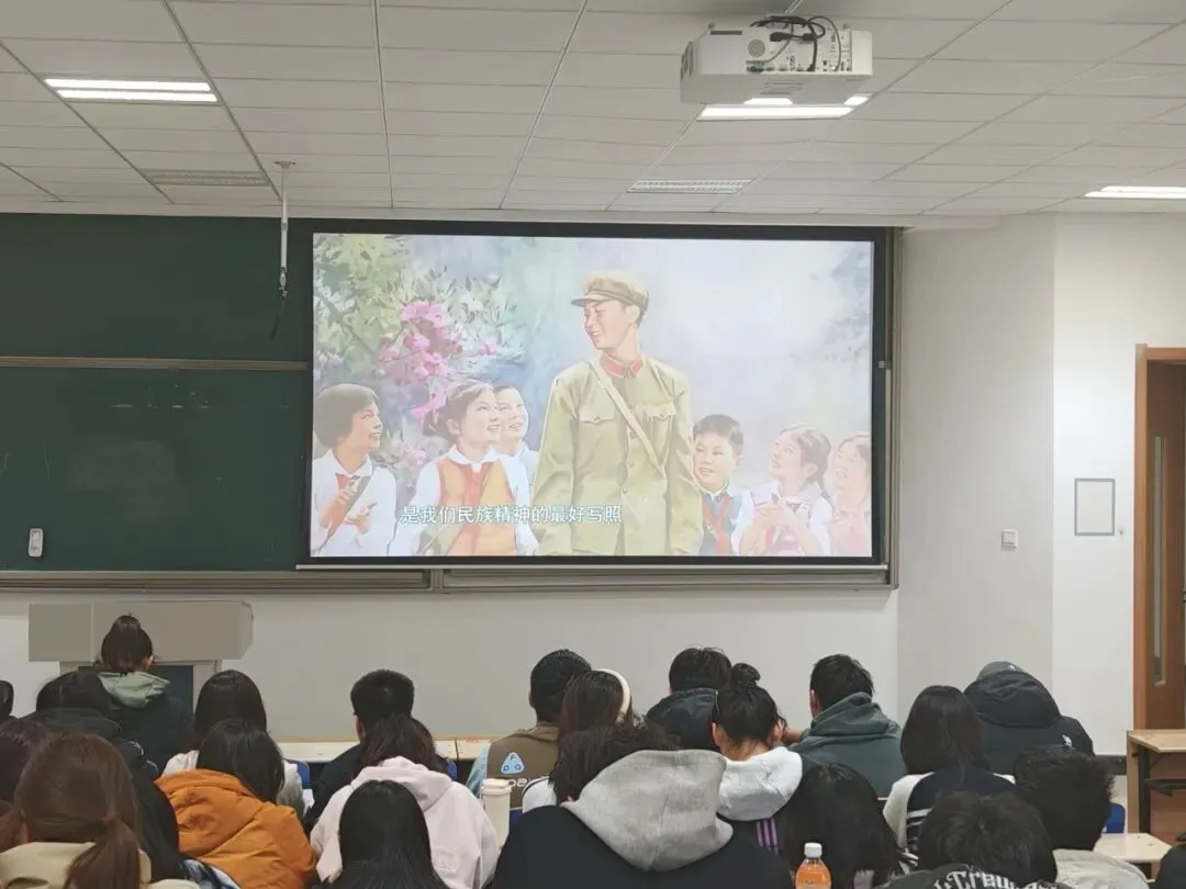 光耀青春路,笔抒雷锋情—营销245团支部雷锋精神研习活动纪实