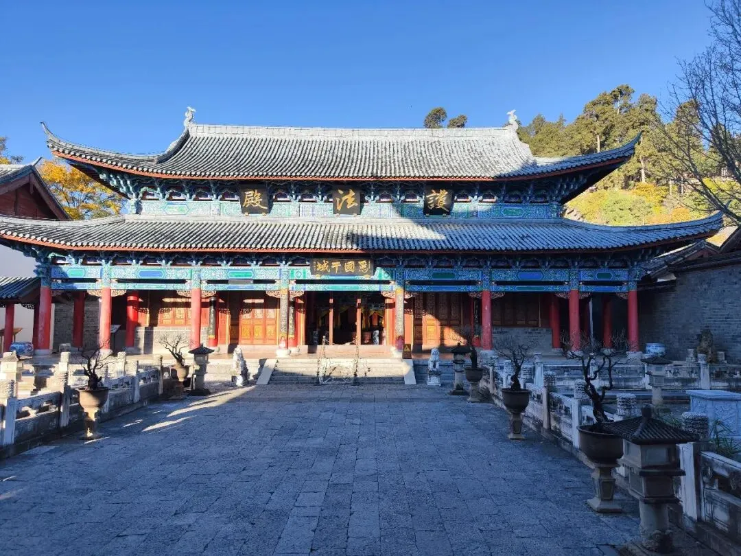 从忠义市场到木府,寻找丽江古城的人间烟火和土司历史