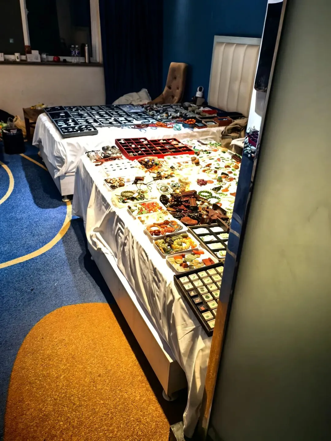 市场人少了,一样不耽误咱们淘宝捡漏