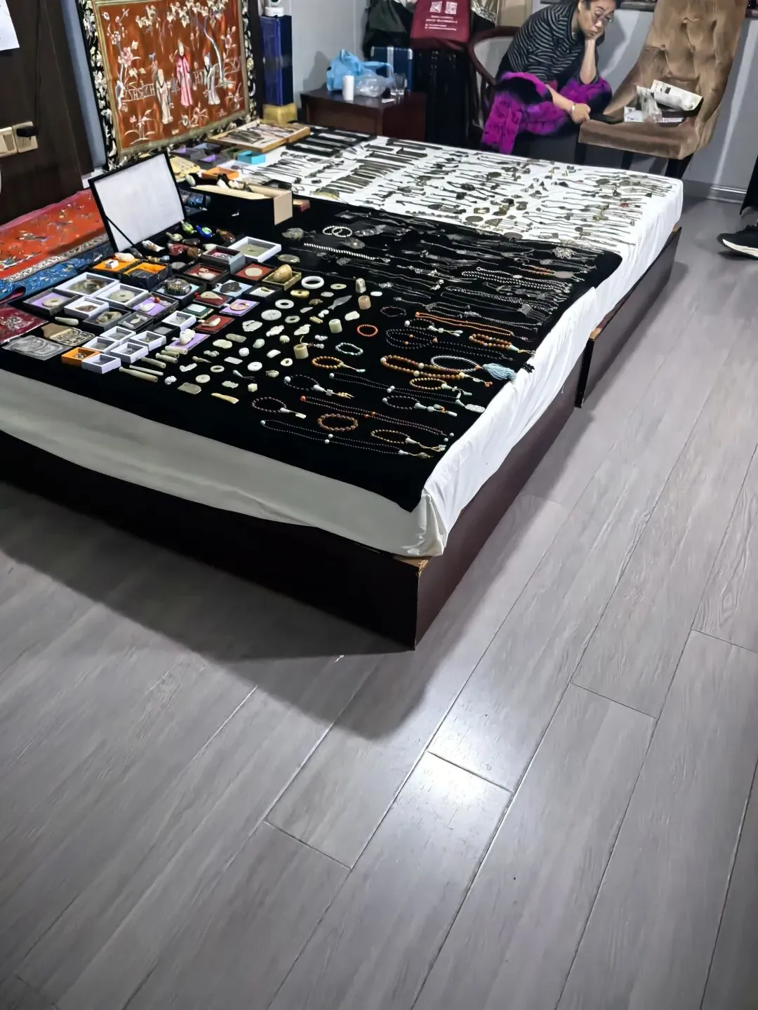 市场人少了,一样不耽误咱们淘宝捡漏