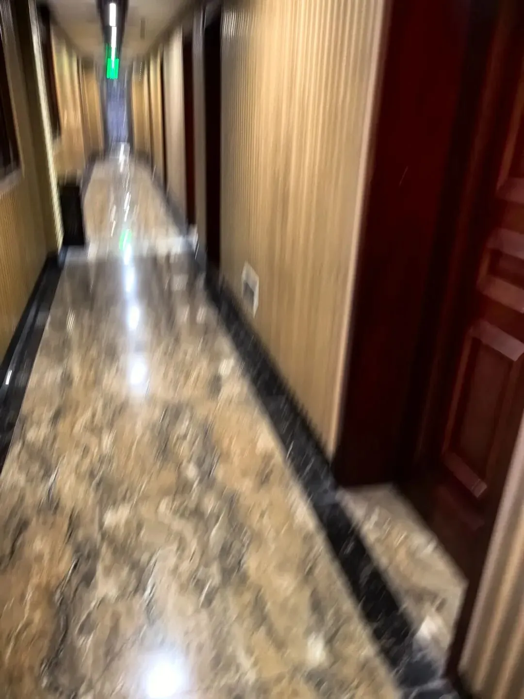 市场人少了,一样不耽误咱们淘宝捡漏