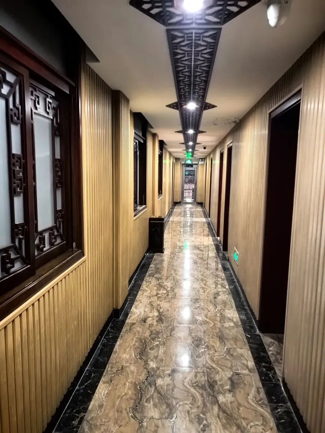 市场人少了,一样不耽误咱们淘宝捡漏