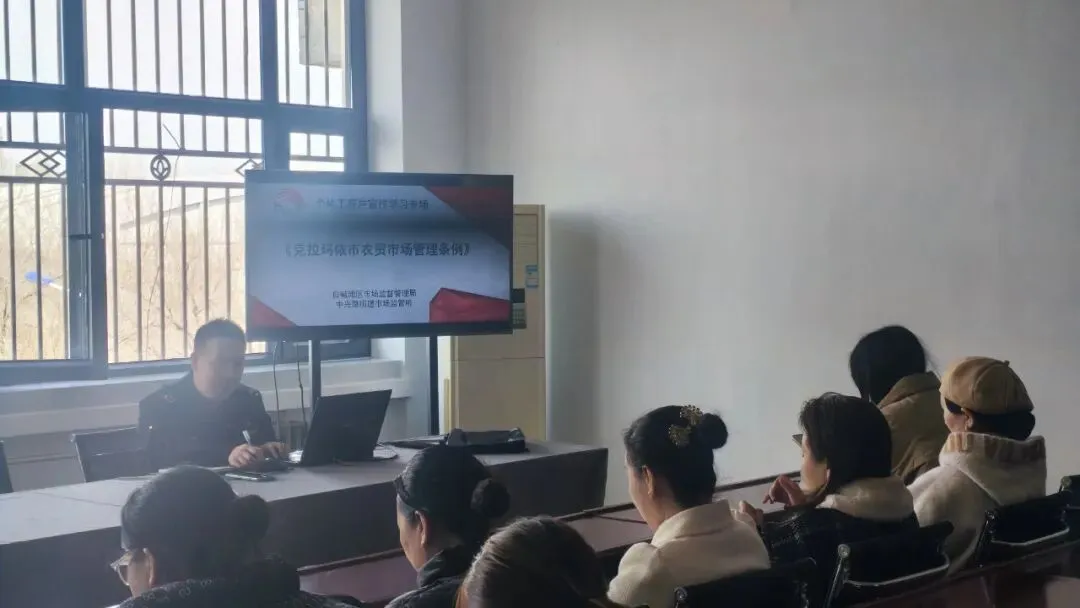 “随同式”执法监督 护航市场规范经营