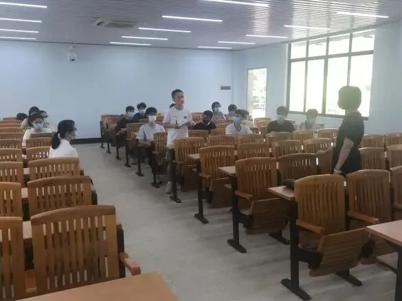 大数据与人工智能学院计算机应用技术专业召开师生座谈会