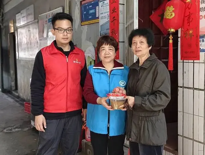 我们的节日|晋安区营销中心党支部开展“浓情拗九,福粥送暖,反诈护航”活动