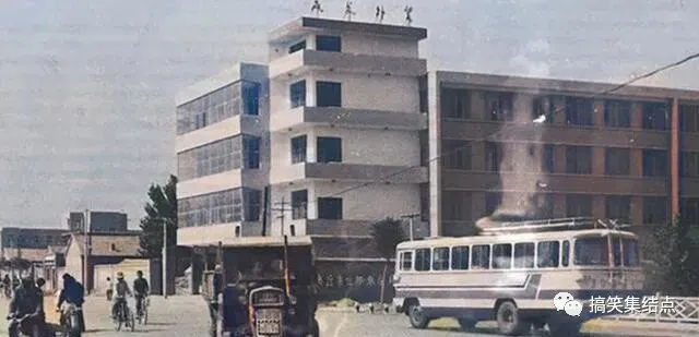 老照片:80年代的山东成武,第一农贸市场、文亭湖宾馆、红旗剧院