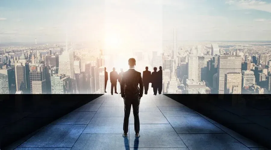 销售的第一张名片,是你穿在身上的那套衣服