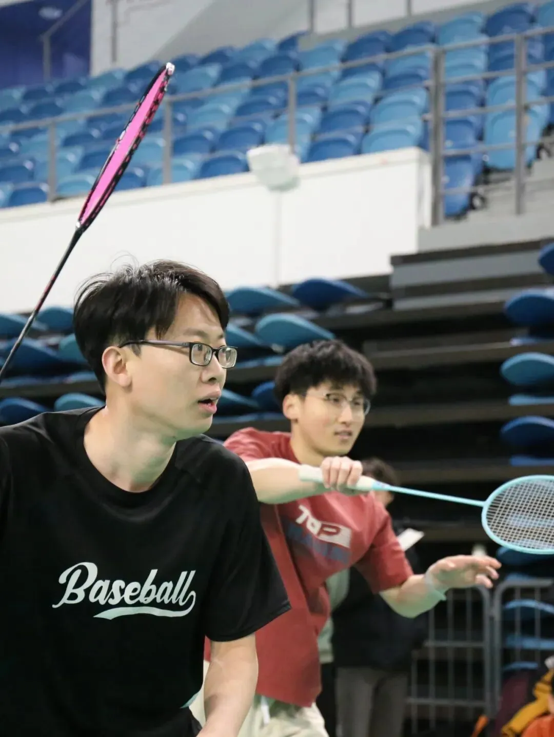 活动回顾 | 计算机科学与技术学院2026年研究生羽毛球比赛圆满落幕