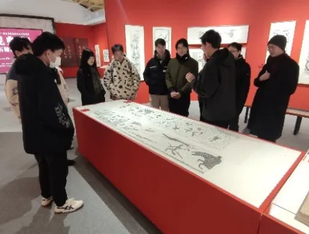 【院系风采】计算机科学与技术学院数据所研究生第四党支部与第二党支部联合开展参观学习活动