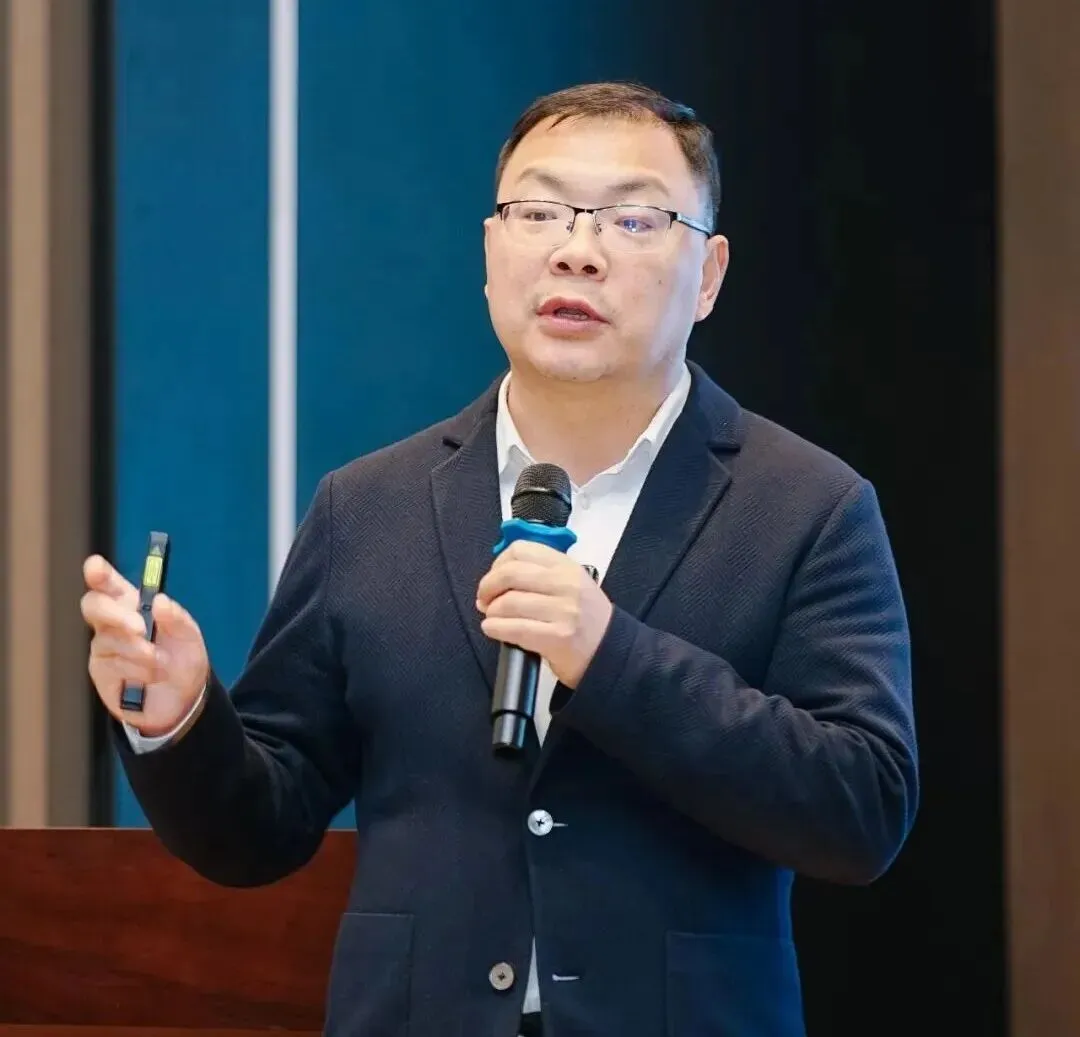 去化攻坚,实战共赢!河南地产商会营销去化专委会揭牌,三大专家解锁破局密码