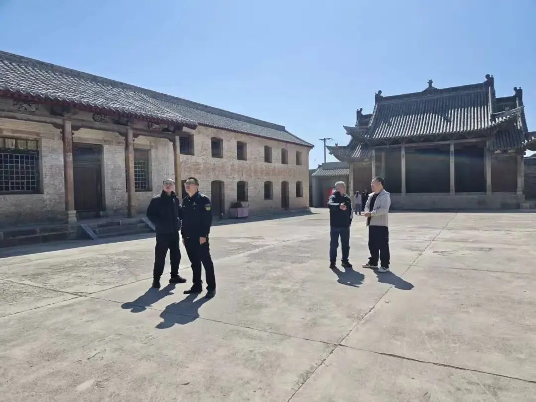 晋城市文化市场综合行政执法队在我县开展长城遗址保护专项巡查工作
