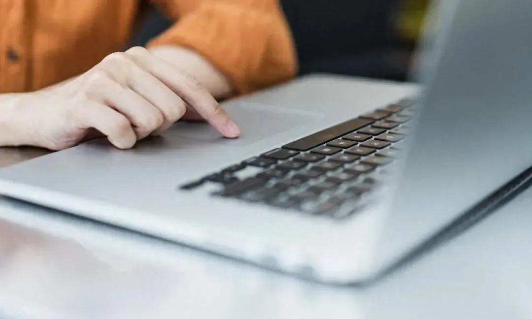 2026年的品牌营销平衡之战:AI为“术”,品牌价值为“道”!