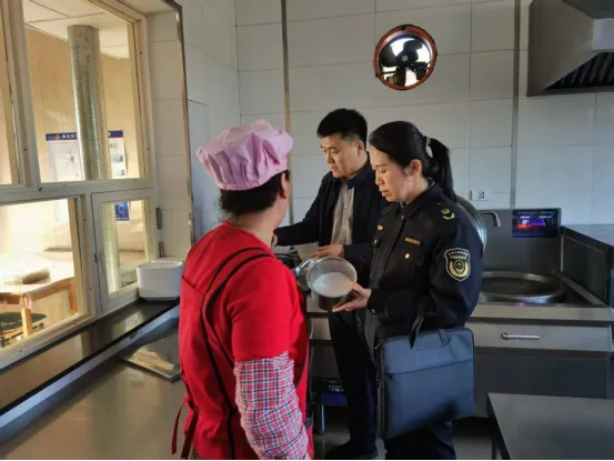 南岔县市场监督管理局开展养老院食品安全专项检查 筑牢“夕阳红”舌尖安全防线