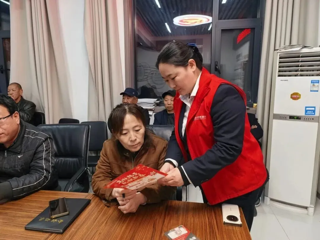 综合营销日 | 深耕乡村市场 践行普惠金融 ——我行各支行开展下乡综合活动