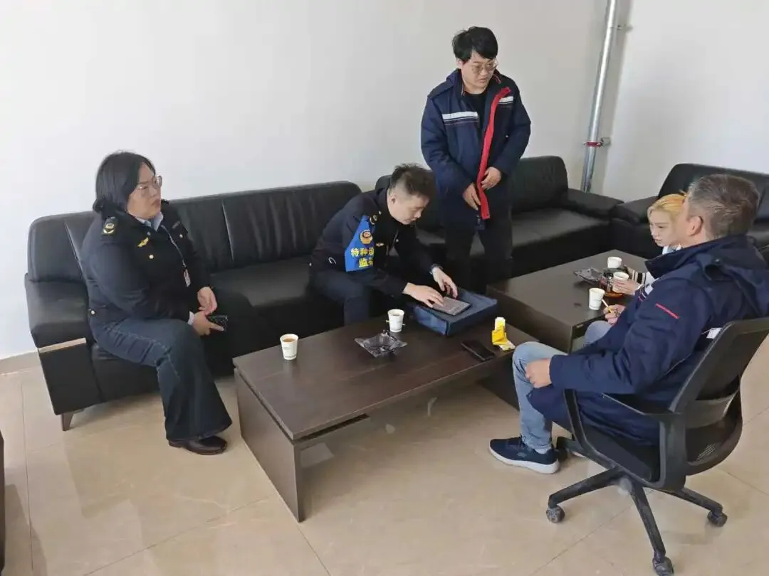 【筑牢安全监管防线】镶黄旗市场监督管理局开展特种设备隐患治理 “回头看”