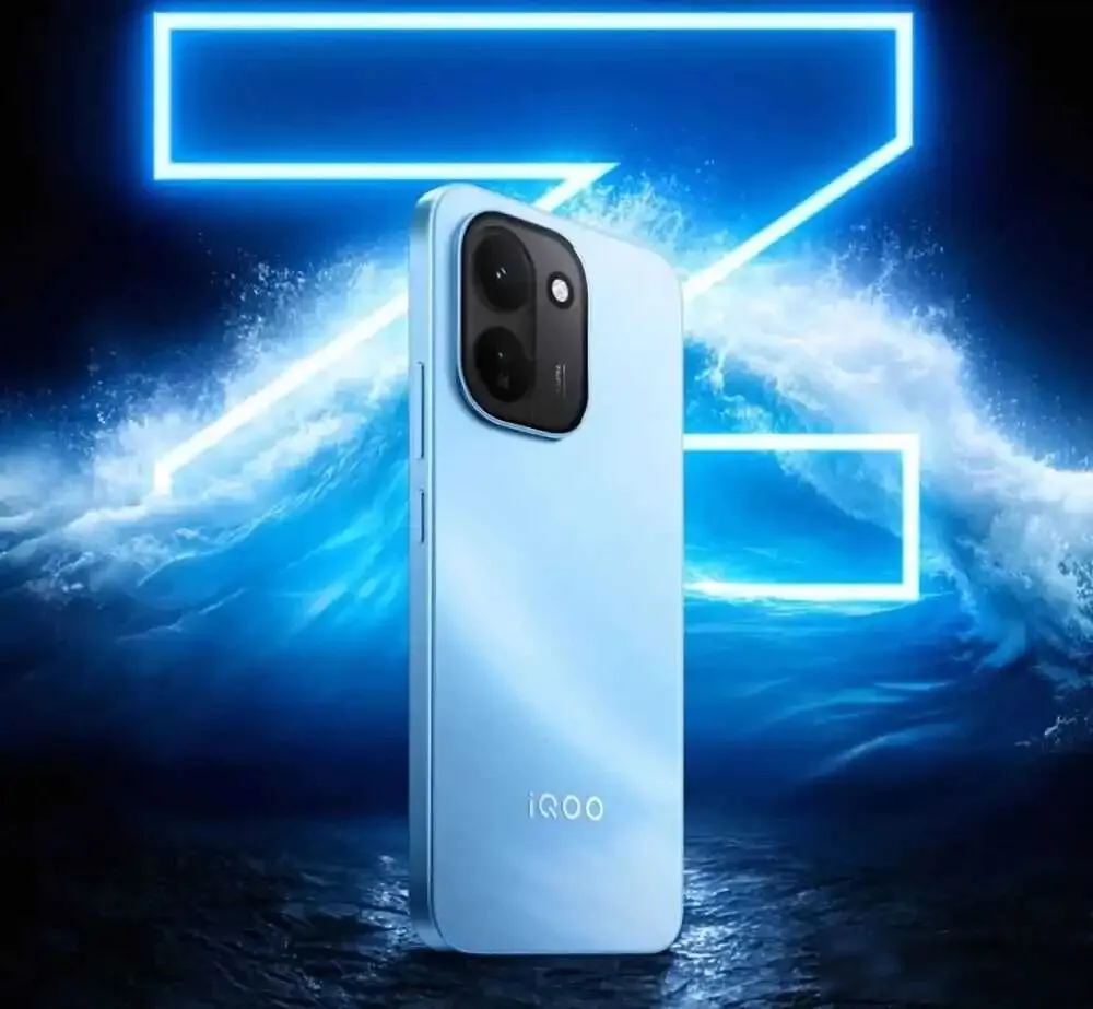 中端机市场悄悄变了风向,iQOO突然甩出两张牌,一个拼性能续航,一个死磕LCD护眼