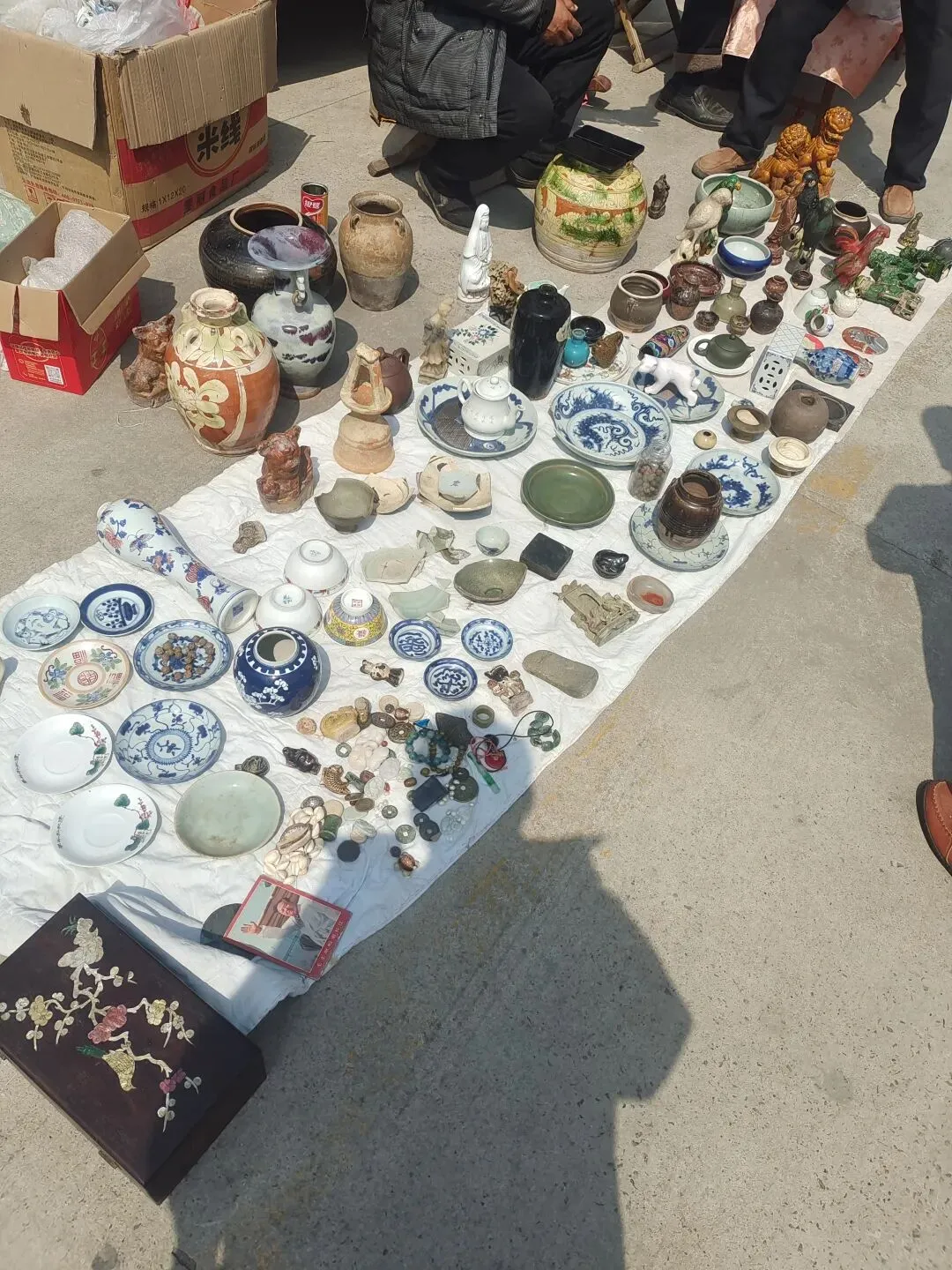 周三古玩市场地摊淘宝,和大家分享一下捡漏收获吧