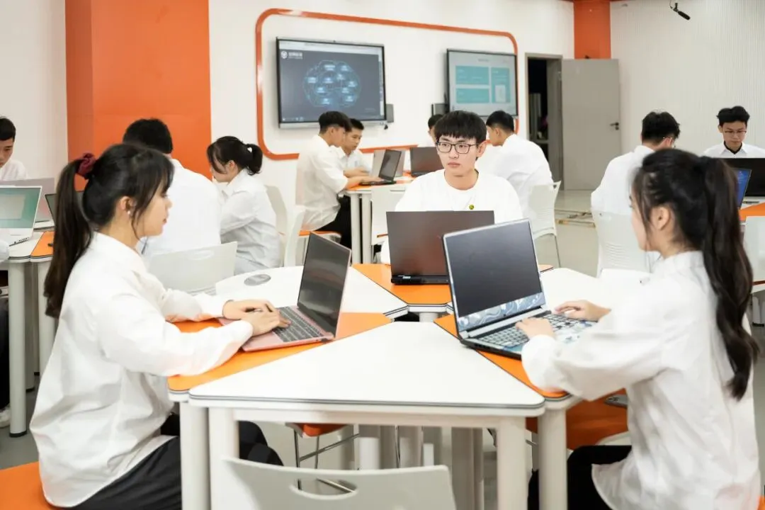 职教高考 | 计算机应用技术专业:以技立身笃行,以智筑梦前行!